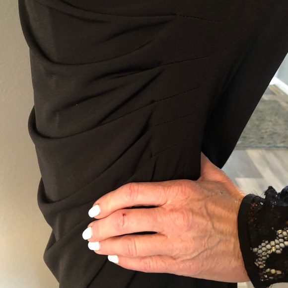 Eliza J. New York black dress with lace sleeves - Picture 4 of 6